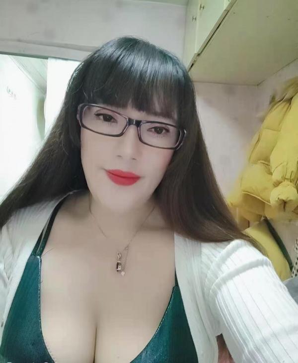 杨浦大奶熟女乐乐