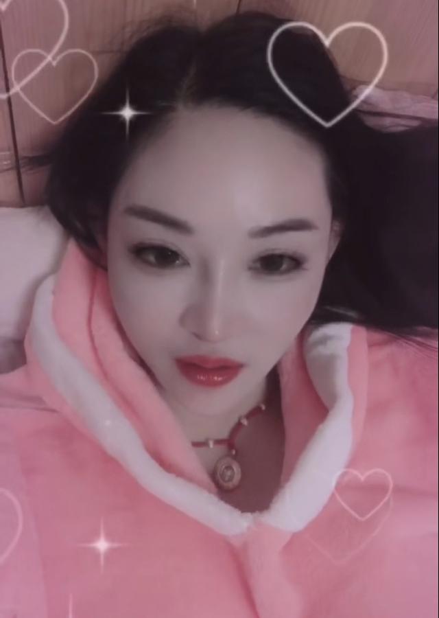 沁水宫出来的服务系妹子